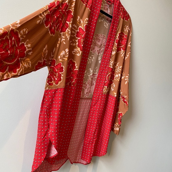 FREE PEOPLE Forget Me Not Kimono Robe Red Floral Print - Size S/P - Picture 6 of 7